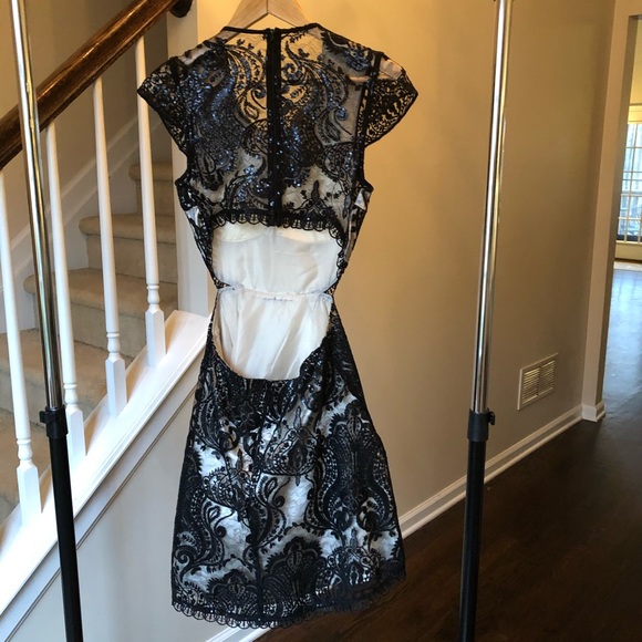 Sequin Hearts Cut Out Back Lace Formal Size 7 - Picture 3 of 8